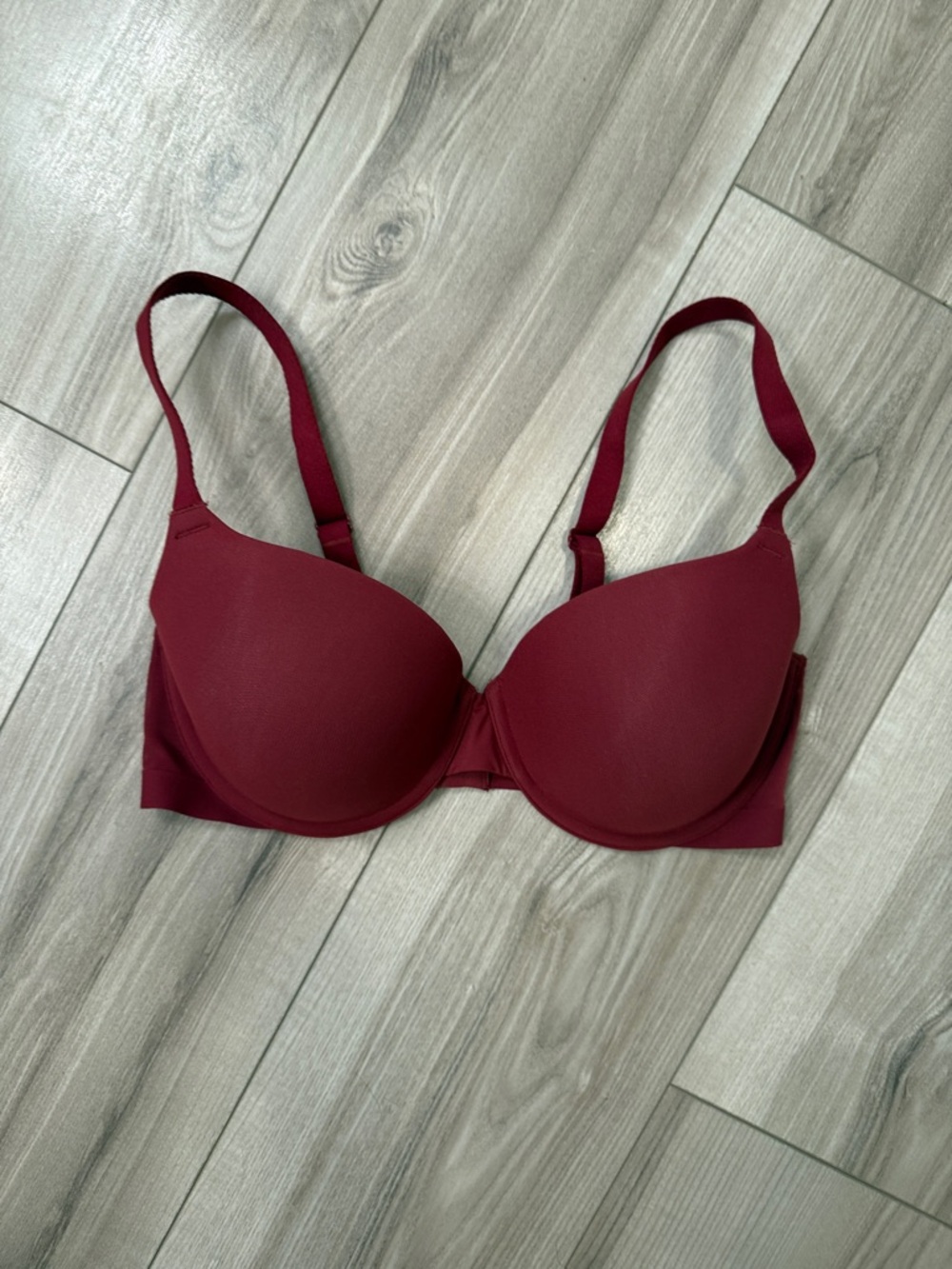 Wacoal Smooth Molded Underwire Bra in Wine - 36DD (36E)